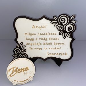 Gravírozott fa tábla „Anya” felirattal